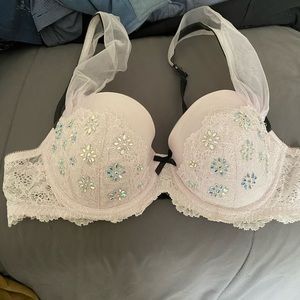 New Victoria’s Secret 36C Bra